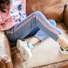 Load image into Gallery viewer, 2020 Spring Fall Girls Fashion Lace Pearls Spliced Jeans Children's New Stretch Denim Pants Kids All-Match Casual Trousers X261
