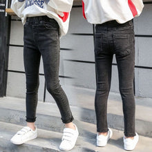 Load image into Gallery viewer, 2020 Autumn Winter Teenage Children Girls Jeans Kids Elastic Waist Cute Pants New Skinny Jeans For Girls Casual Trousers K208
